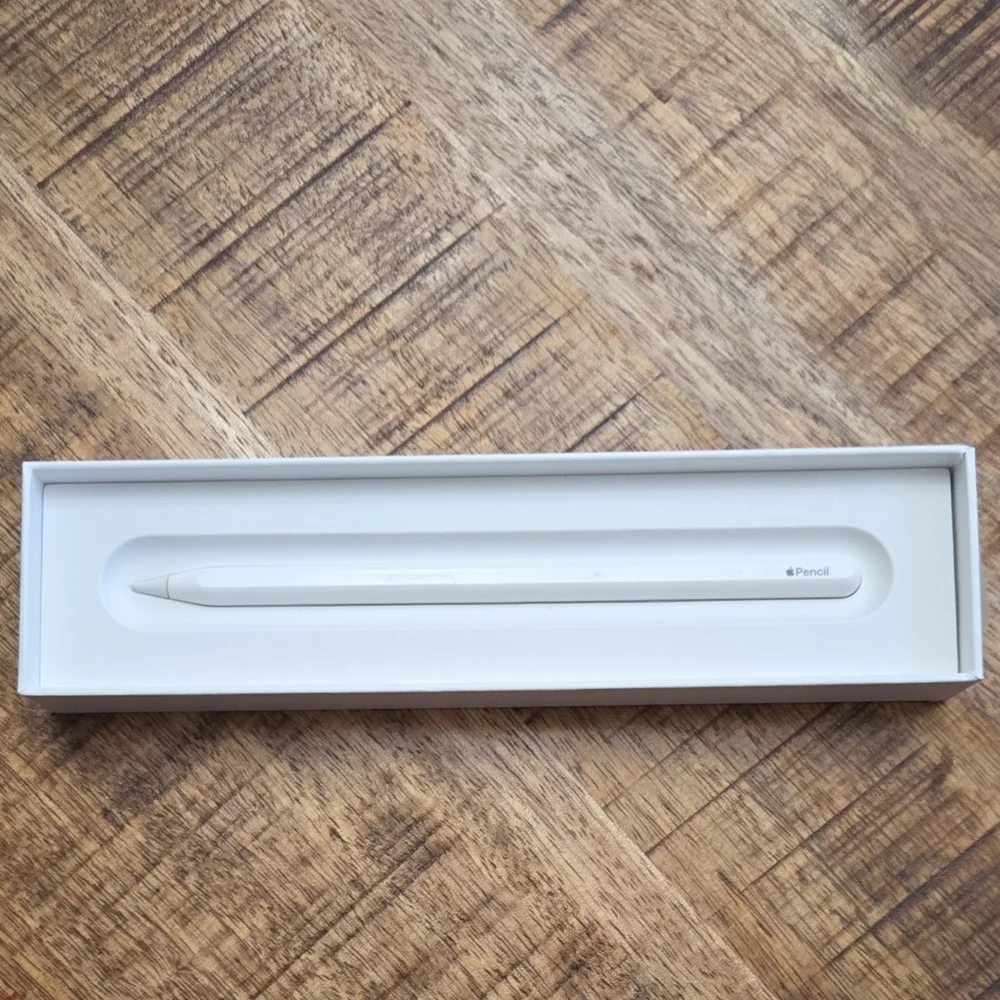 Apple Pencil in White
